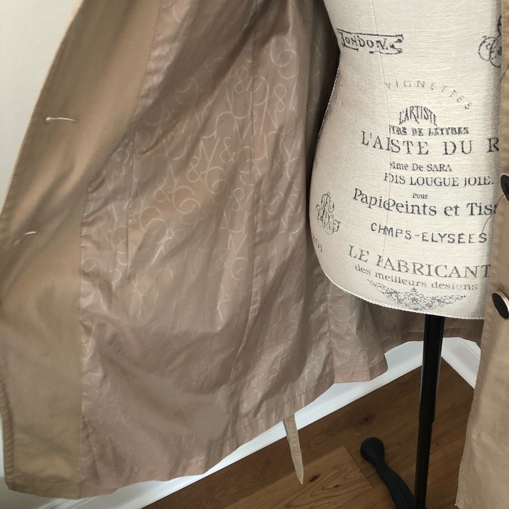 NEW YORK & COMPANY Classic Khaki Trench Coat Size M - Picture 13 of 16